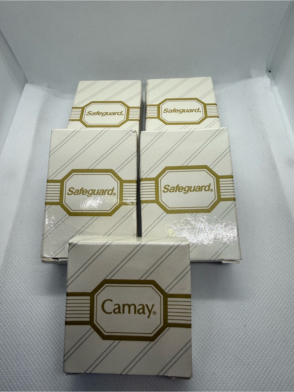 Vintage 1986 Safeguard and Camay Gold & White Soap Bars - Pack of 5